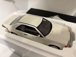 1:18 MERCEDES-BENZ 300 CE AMG