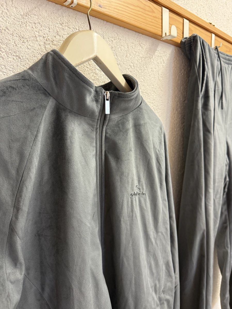 Lotti di vestiti: OLAKALA Tracksuit – Nuovo e nell'imballaggio originale da Biel/Bienne venduto da lichterhoh 2