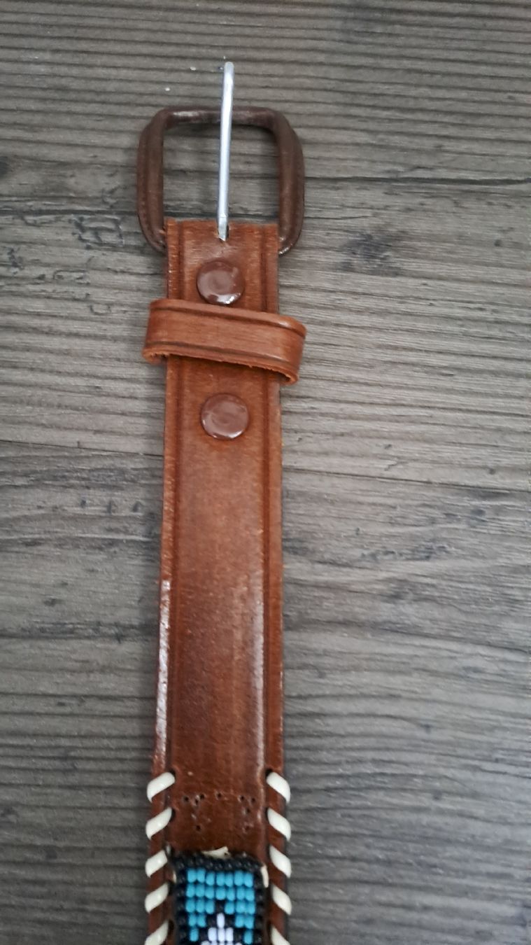Cinture: Vintage Ledergürtel mit Perlenmuster 105cm. Native American – Usato da Deitingen venduto da Soya1 5