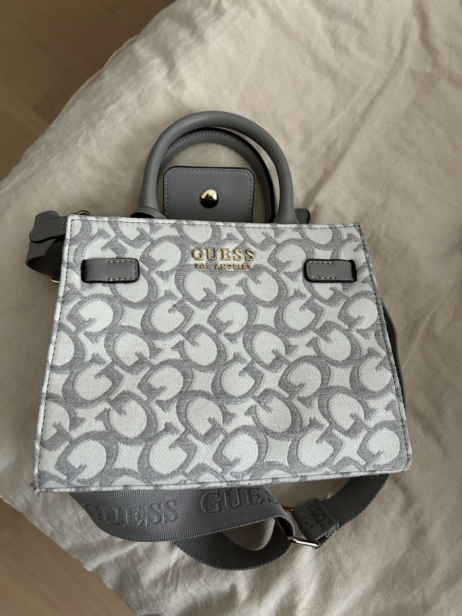Guess Borse da donna: Handtasche  – Usato da Herisau venduto da bea_k2vj