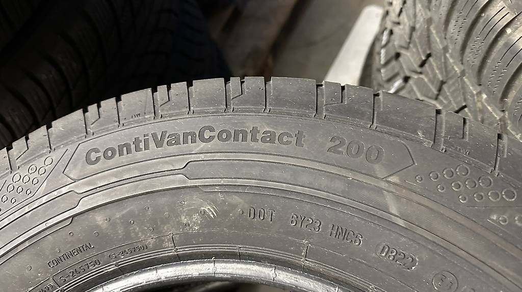 Pneumatici & Ruote complete: Reifen Continental 205/75 R16C – Usato da Burgdorf venduto da NoQuestions 1