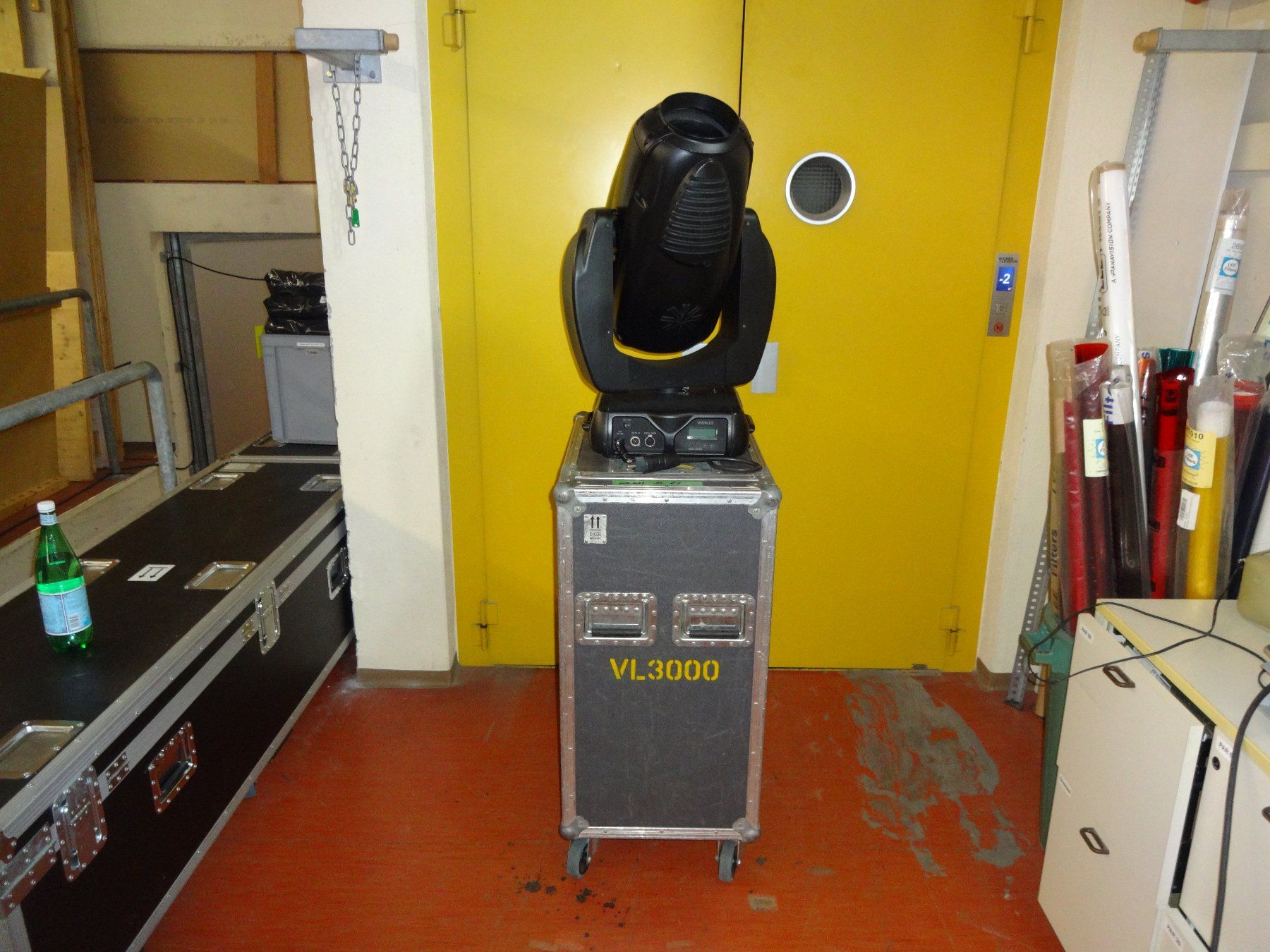 Lampade: Moving Head Varilite VL-3000 Spot defekt – Difettoso da St. Gallen venduto da moving_st.gallen 1