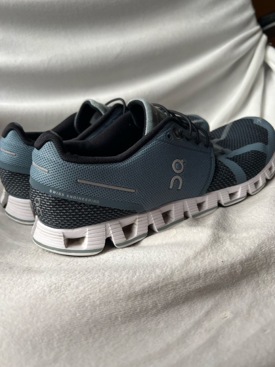 On Damenschuhe: On Cloud Schuhe – Gebraucht aus Mörel von Emozia 7