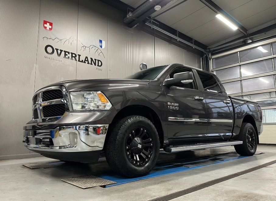 Dodge Automobili: DODGE 1500 V6 3,6 LITER 309 PS – Usato da Flühli LU venduto da Overland_Motors
