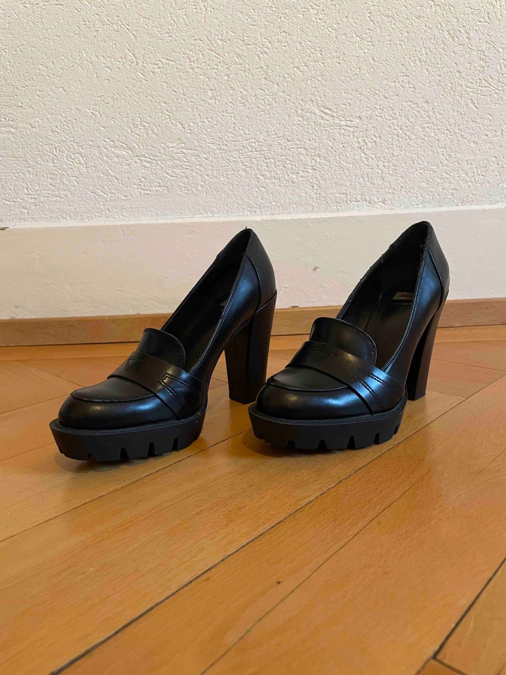 Chaussures femmes: Chaussures à talons Bata, taille 36 en parfait état! – D'occasion à Vevey par giorgi_cara 1