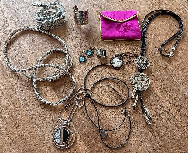 Altri gioielli: Kleines Schmuckset – Usato da Geuensee venduto da Manracing