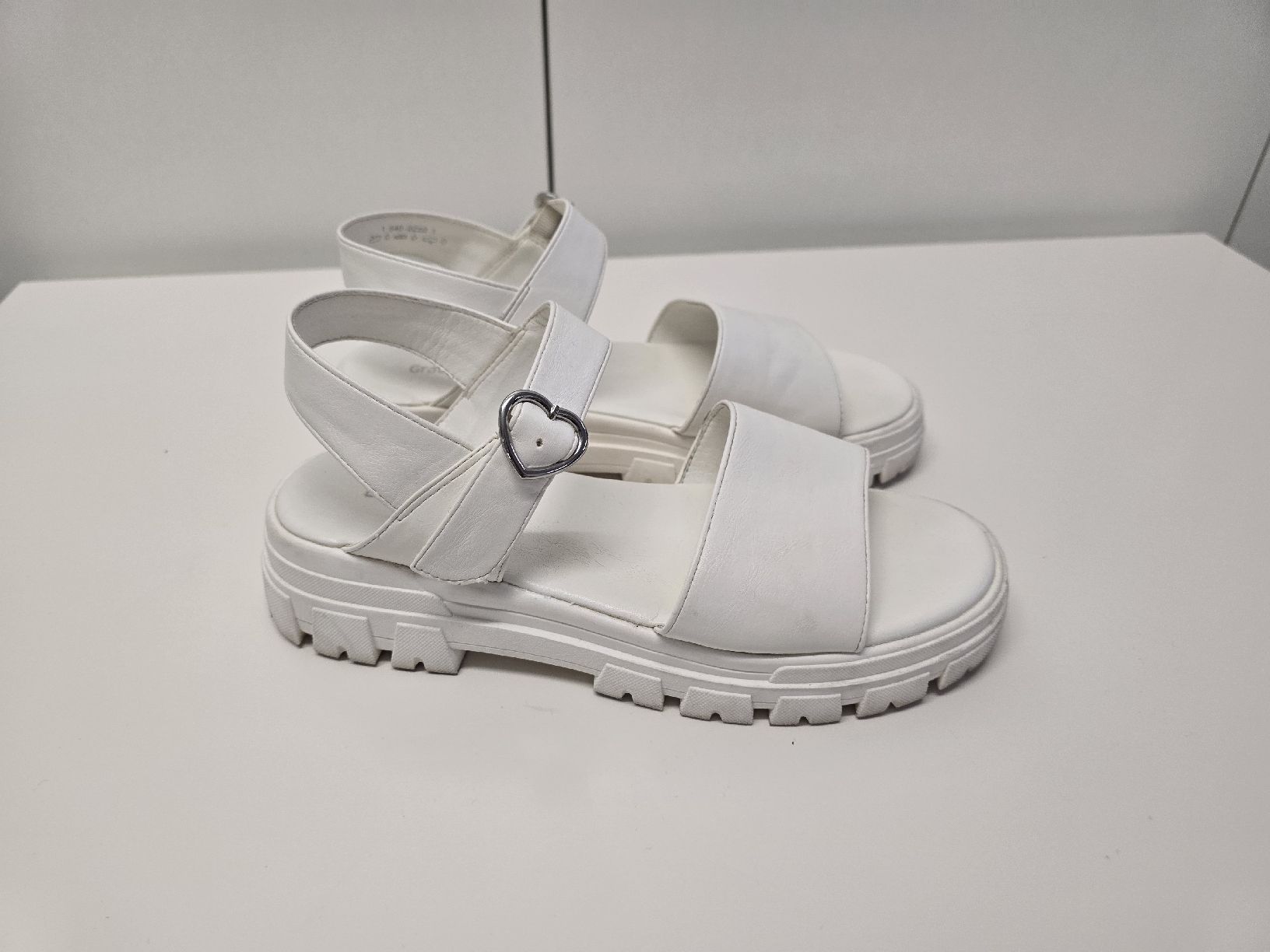 Graceland Scarpe per ragazze: Graceland Sandalen Gr.37 – Usato da St. Gallen venduto da CAPYCORP 1