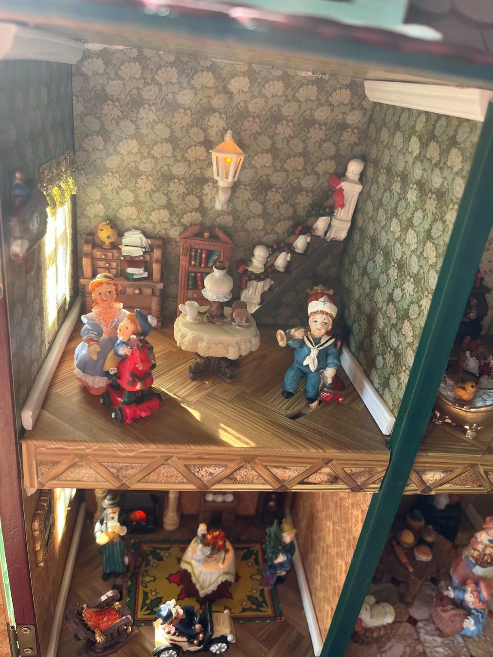 Case e mobili per bambole: Spieluhr-Puppenhaus – Usato da Niederbipp venduto da Simi49 7
