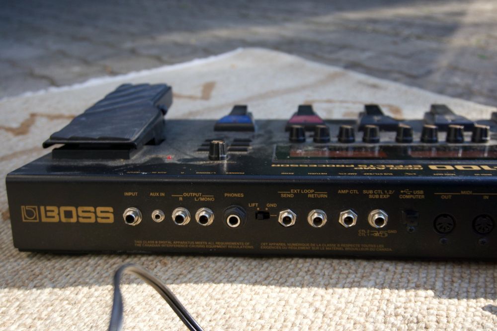 Boss GT100 Guitar Amp Effects Processor Kaufen auf Ricardo
