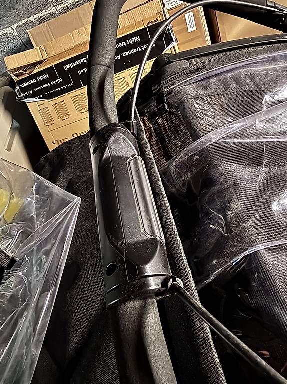Thule Remorques: Thule Chariot Sport 1 avec accessoires – D'occasion à Carouge GE par bluelight575 2