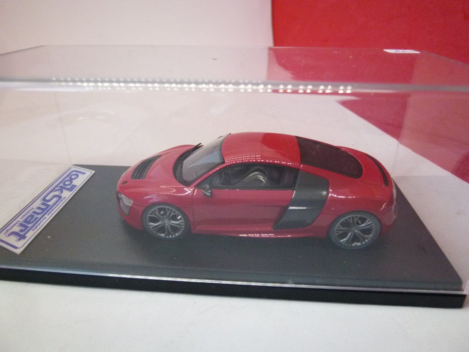 LookSmart Modellini d'auto: Audi R8  e-tron - rot -   in Box von   LOOKSMART – Usato da Reiden venduto da mondial2 4