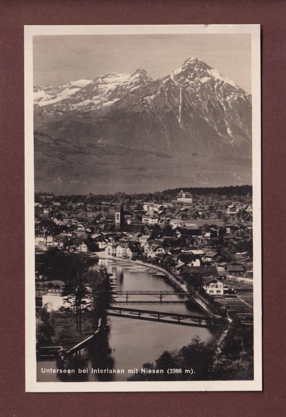 Cartoline postali: UNTERSEEN bei Interlaken - Niesen – Usato da Pully venduto da nicecards