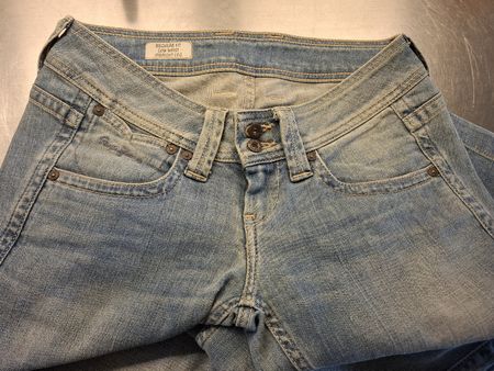 Pepe Jeans Ladies Light Wash Jeans W26 L32, Low Waist