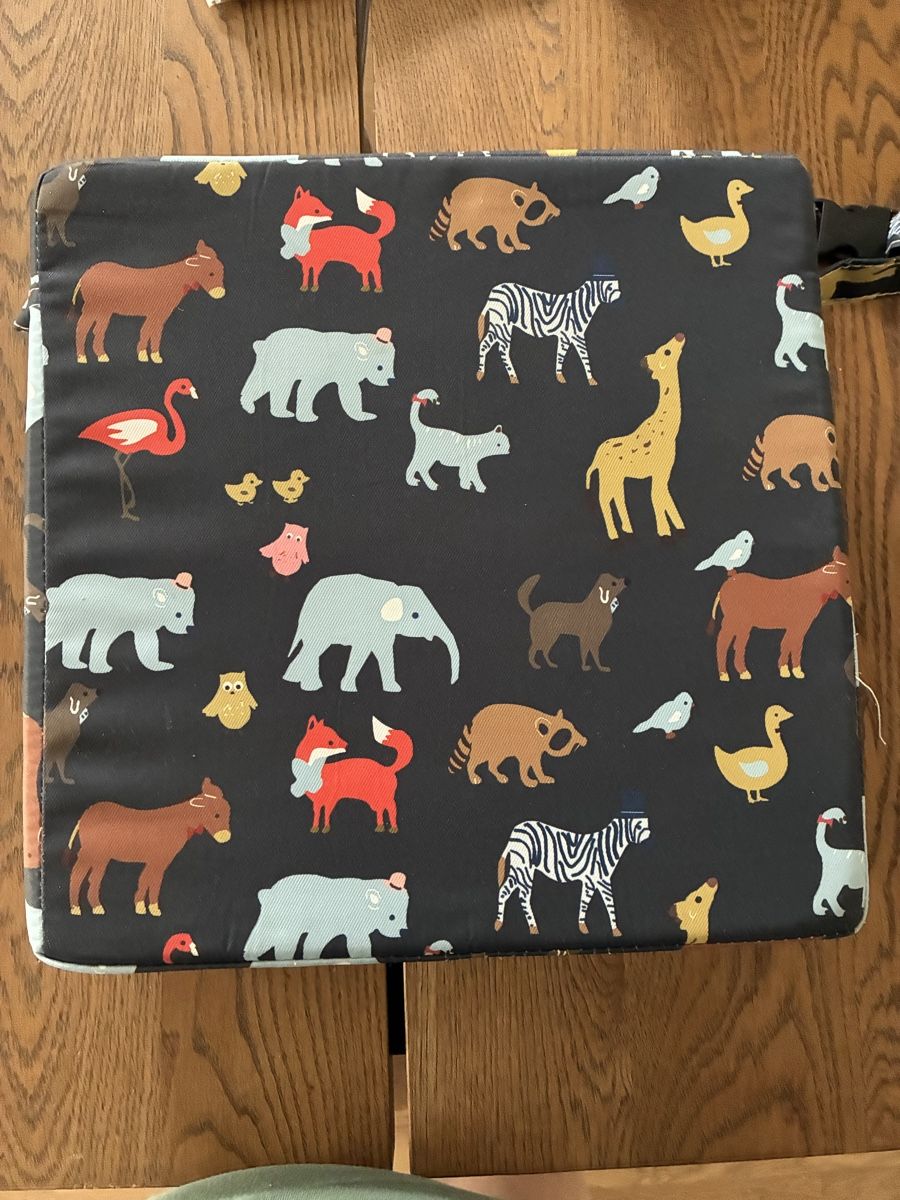 Chaises hautes: Sitzerhöhung Kind - Tiere  – D'occasion à Saland par Francyherrera