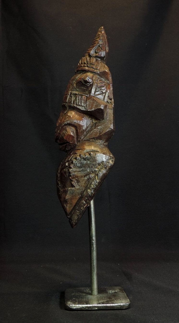 Skulpturen & Statuen: antike Holzfigur geschnitzt mit Sockel, ethnisch – Gebraucht aus Duggingen von roterbambus 1
