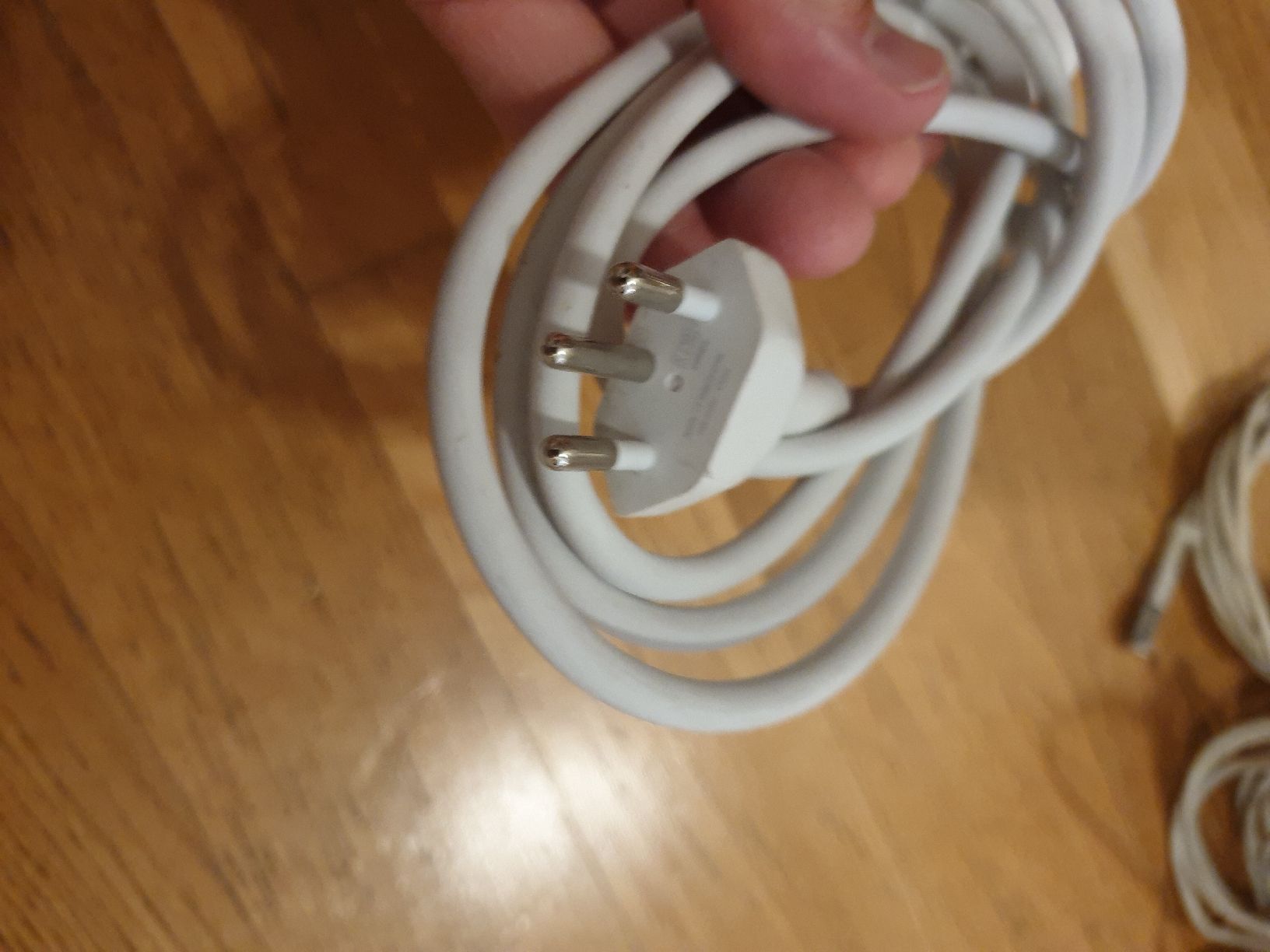 Apple Cavi: Apple MacBook MagSafe Netzteil Kabel 003 – Usato da Ittigen venduto da Ziok187 2
