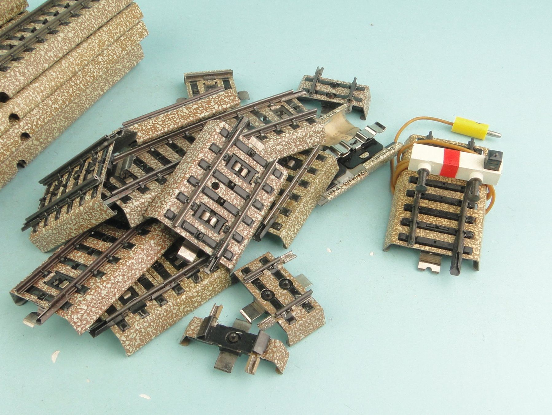 Märklin Modellini di ferrovie: Märklin M-Gleis Konvult – Usato da Bülach venduto da cann11 2