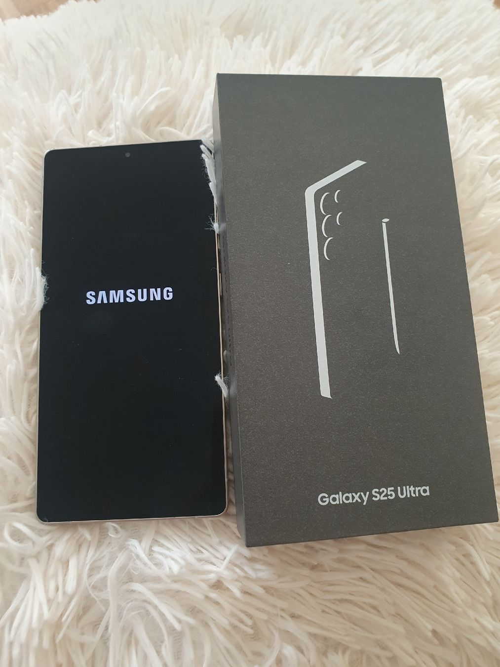 Samsung Telefoni cellulari / Smartphones: Galaxy S25 Ultra  – Nuovo (secondo la descrizione) da Kappel SO venduto da xx7_tdy2 2