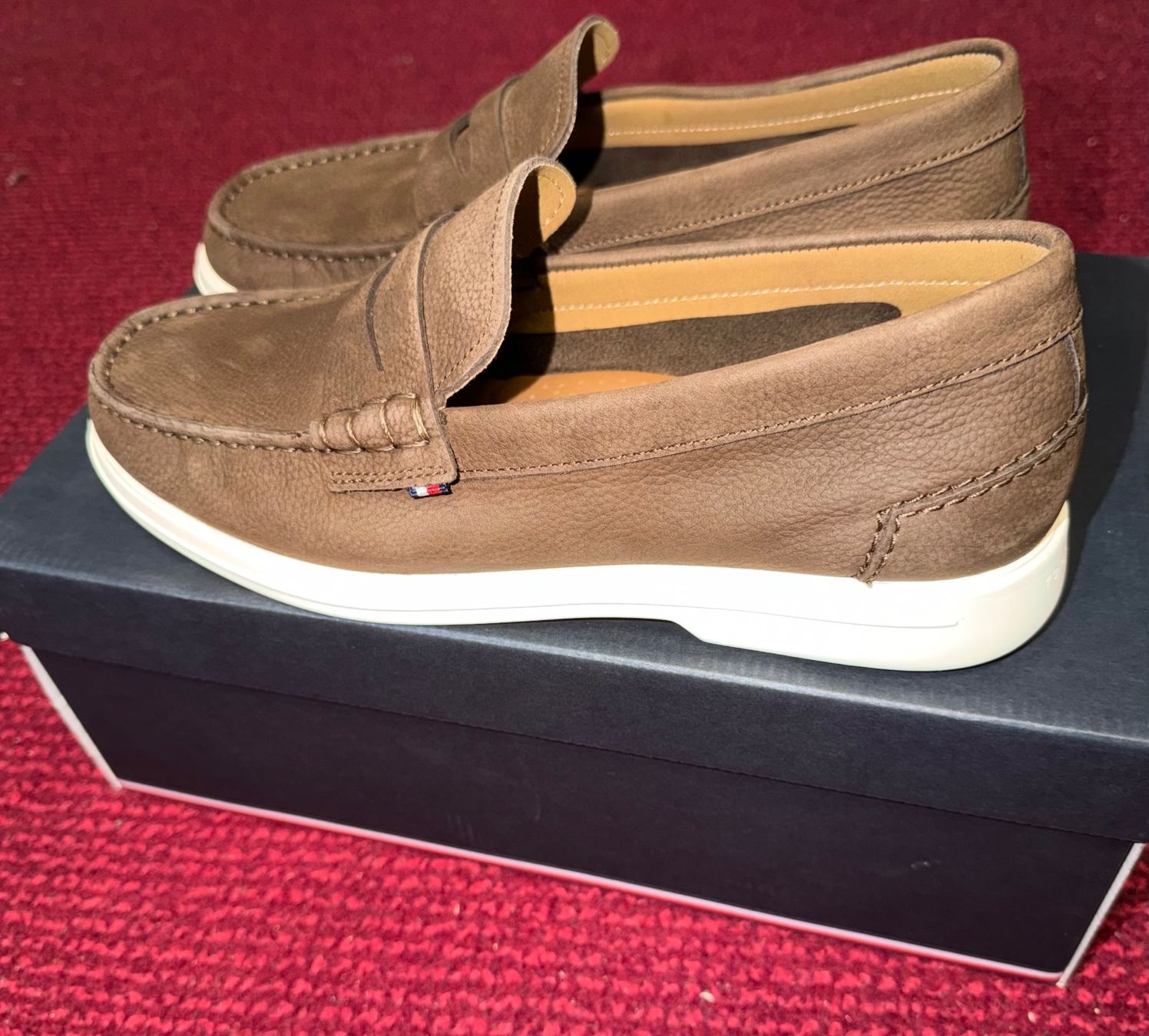Tommy Hilfiger Scarpe da uomo: Chaussures tommy hilfiger - mocassins – Usato da Pringy venduto da Olivierst