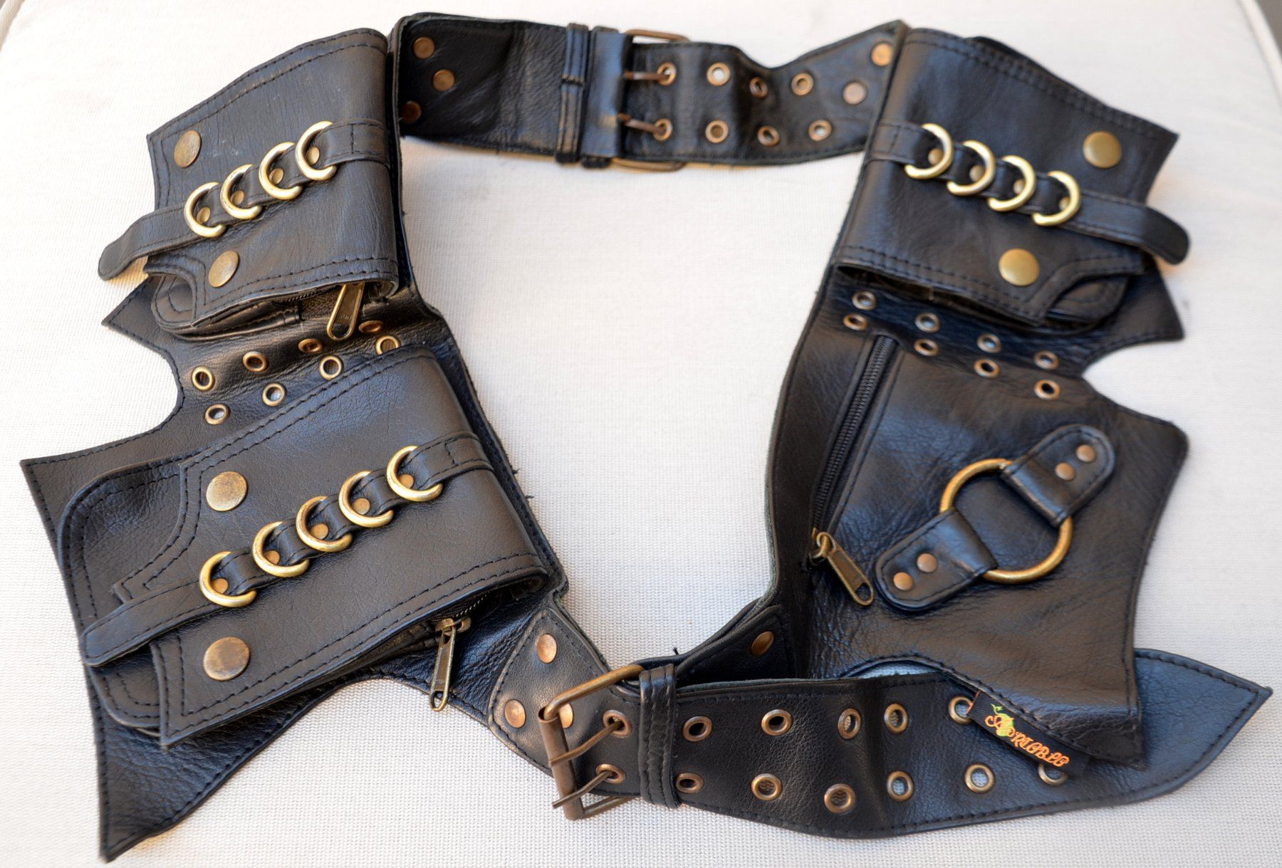 Cinture: Gotischer Gürtel / ceinture gothique – Usato da Collonges venduto da arashee