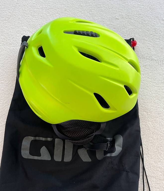 Casques: Casque de Ski GIRO taille S – D'occasion à Corseaux par Perol01 1