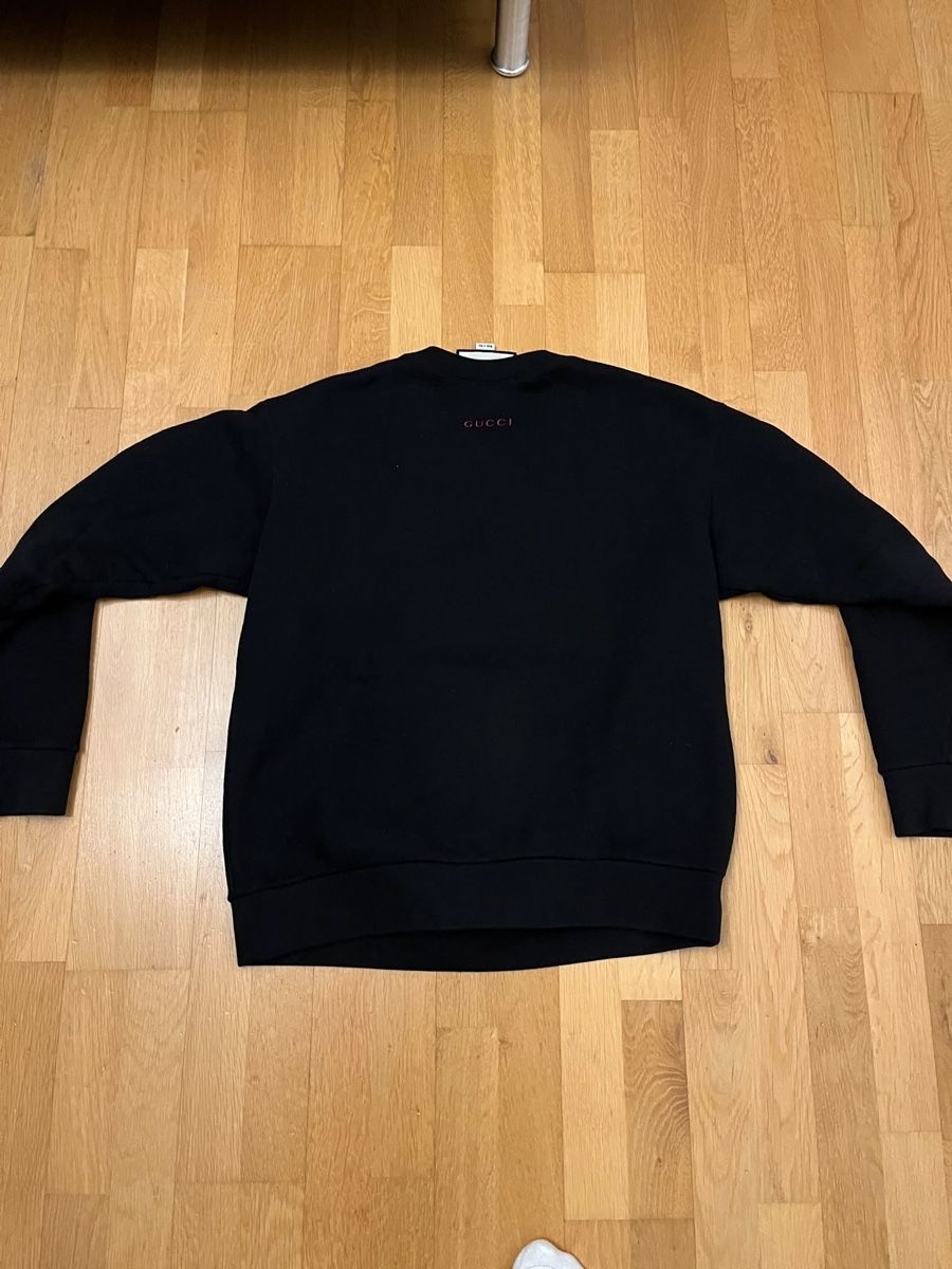 Gucci Pulls & Sweat-shirts: Gucci Pullover schwarz mit Aufdruck – D'occasion à Ehrendingen par edelkram 1