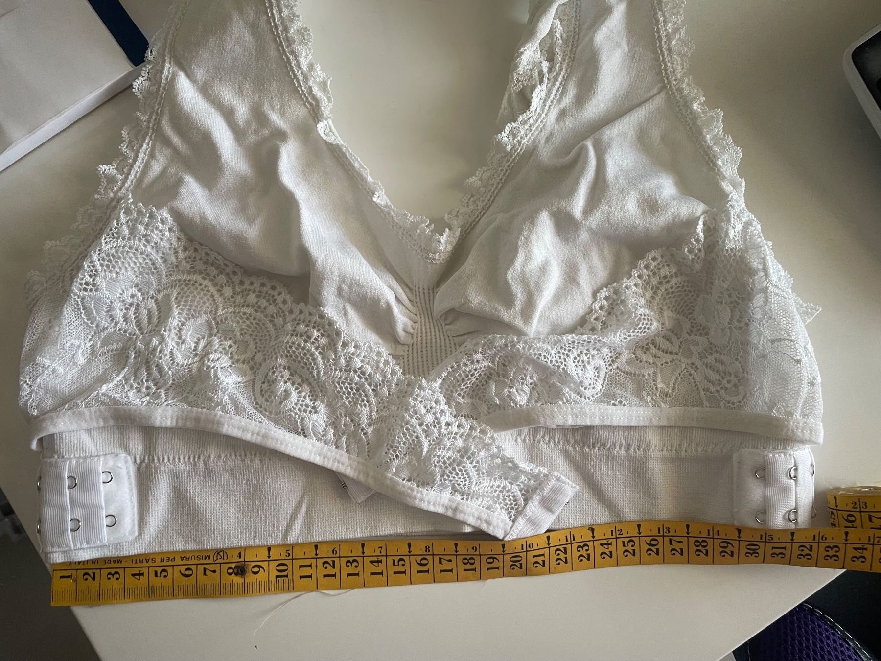 Altra biancheria intima: COMFORT BH WEISS - GRÖSSE L – Nuovo (secondo la descrizione) da Buchs AG venduto da fischli610 8