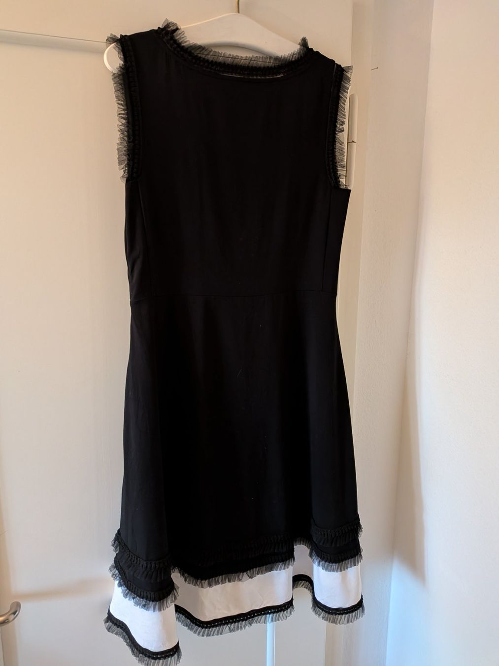 Riani Vestiti: Riani Kleid schwarz/weiss Gr. 40 – Usato da Emmen venduto da magelan 4