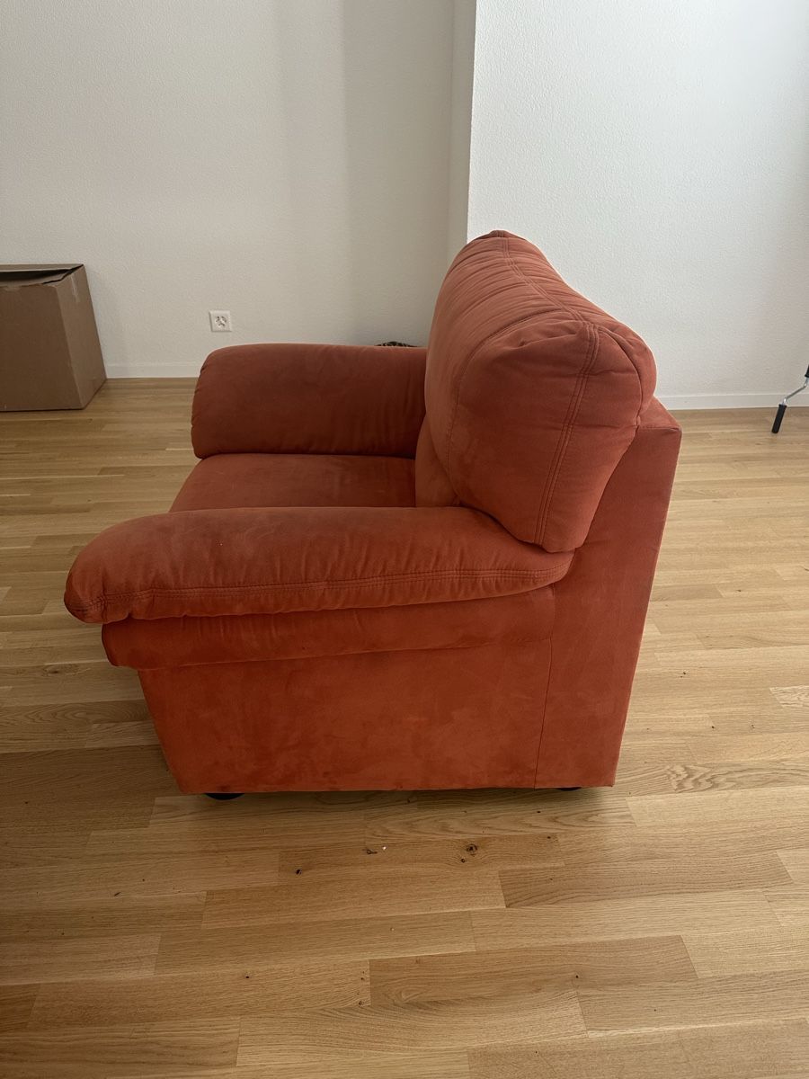 Divani: Preis verhandelbar: gemütliches Sofa und/oder Sessel – Usato da Schliern b. Köniz venduto da tas_9lcx 4