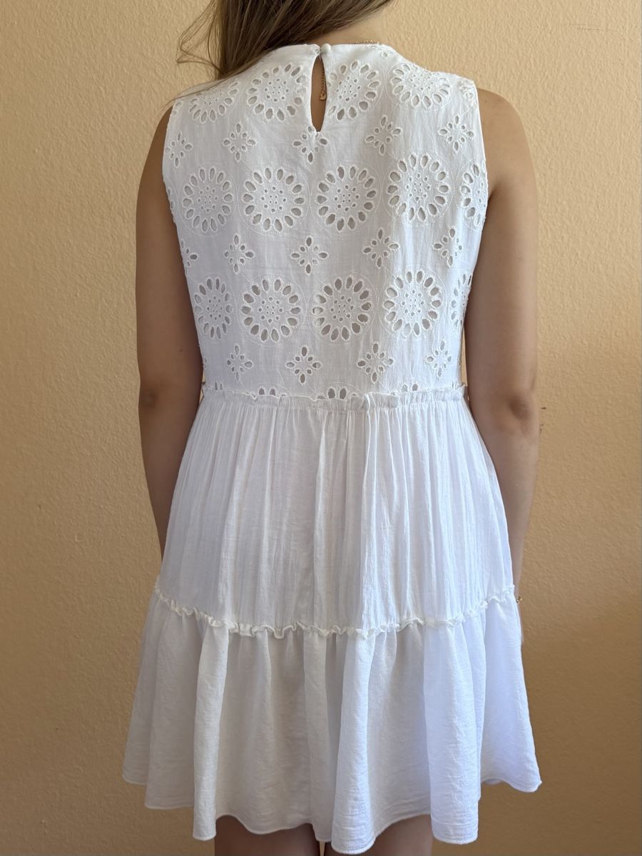 Robes: WHITE SLEEVELESS DRESS – Neuf (Voir description) à Puplinge par yav_9r9f 2