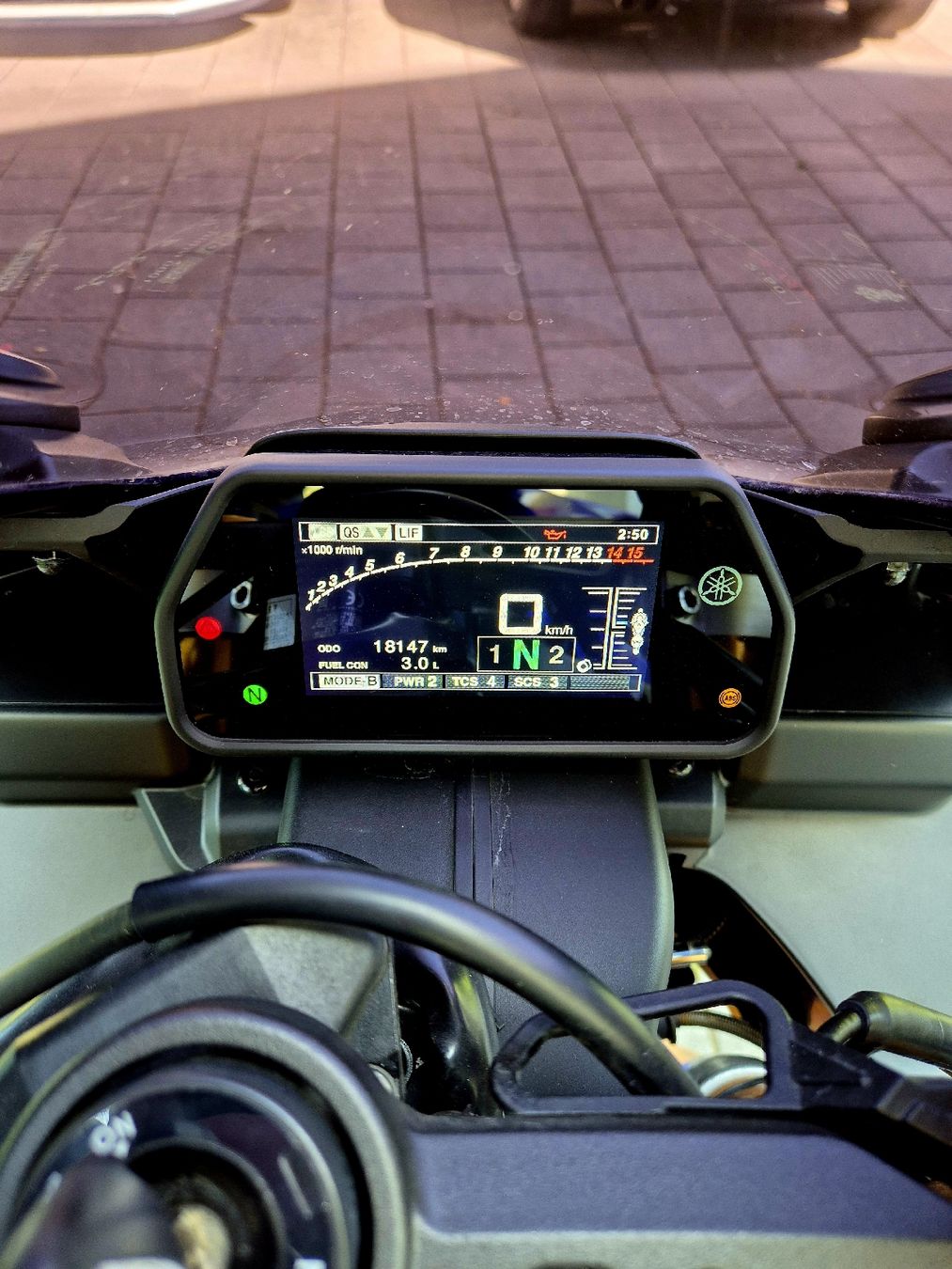 Yamaha Strada: Yamaha YZF R1 RN49 (2019) – Usato da Attinghausen venduto da Sgt_Saucheib 3