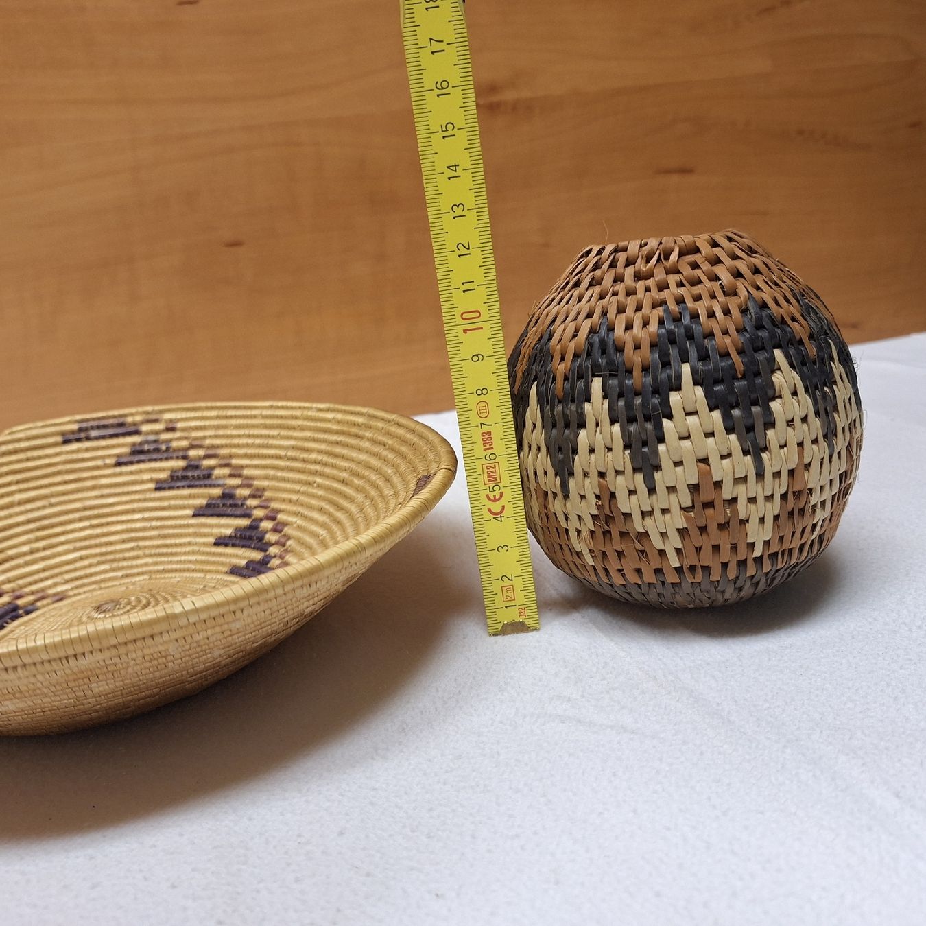 Tutte le decorazioni: Versand möglich! Afrikanisches Kräuterdösli &Flechtteller – Usato da Winterthur venduto da Goldpipau 7