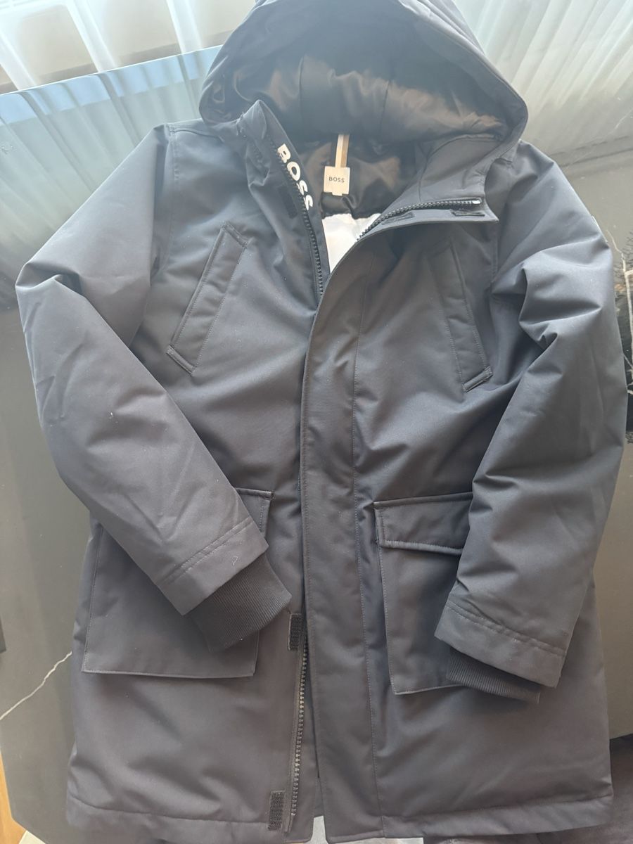 Hugo Boss Giacche & Cappotti: Hugo Boss Jacke, Top , Gr. 16jährig – Usato da Thun venduto da mama2007