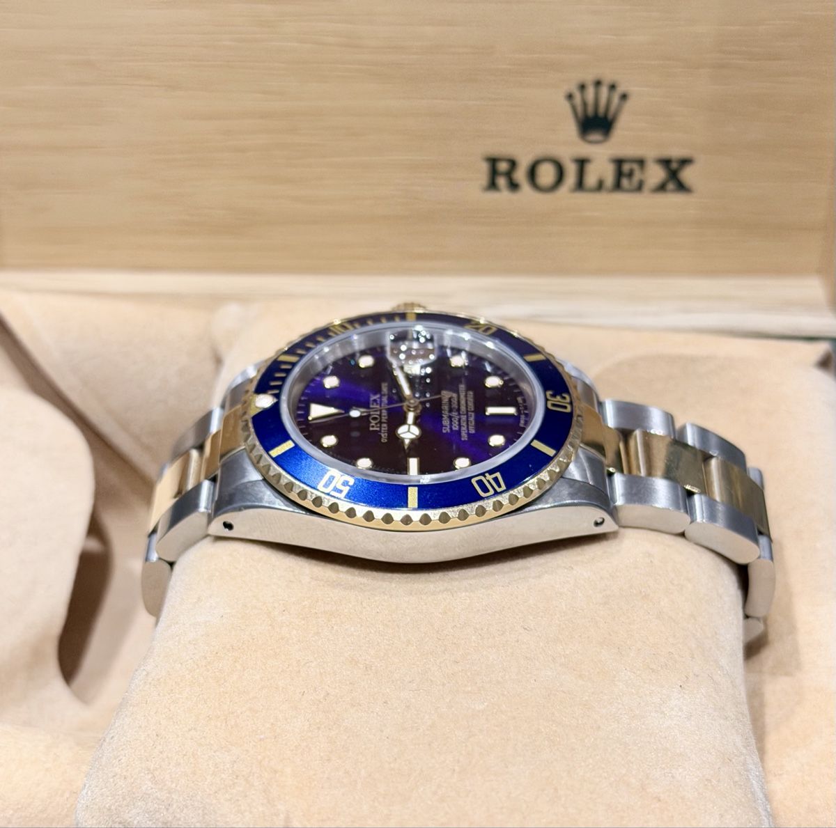 Rolex Orologi: Rolex Submariner Date Purple-Blue 1988 – Usato da Zürich venduto da WATCHROOM 3