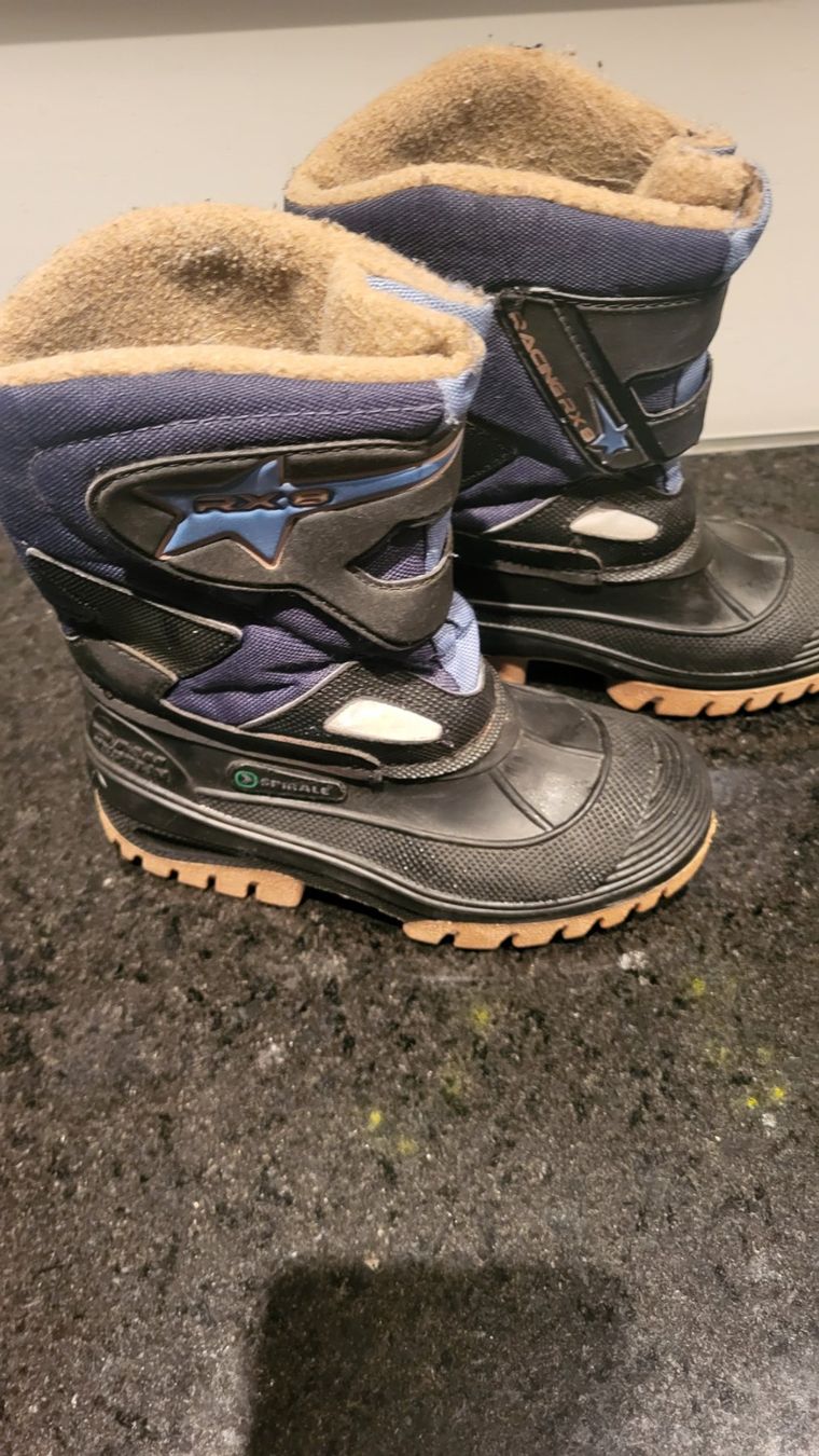 Chaussures garçon: Winterstiefel Kinder Gr. 31 – D'occasion à Gettnau par Federwind 1