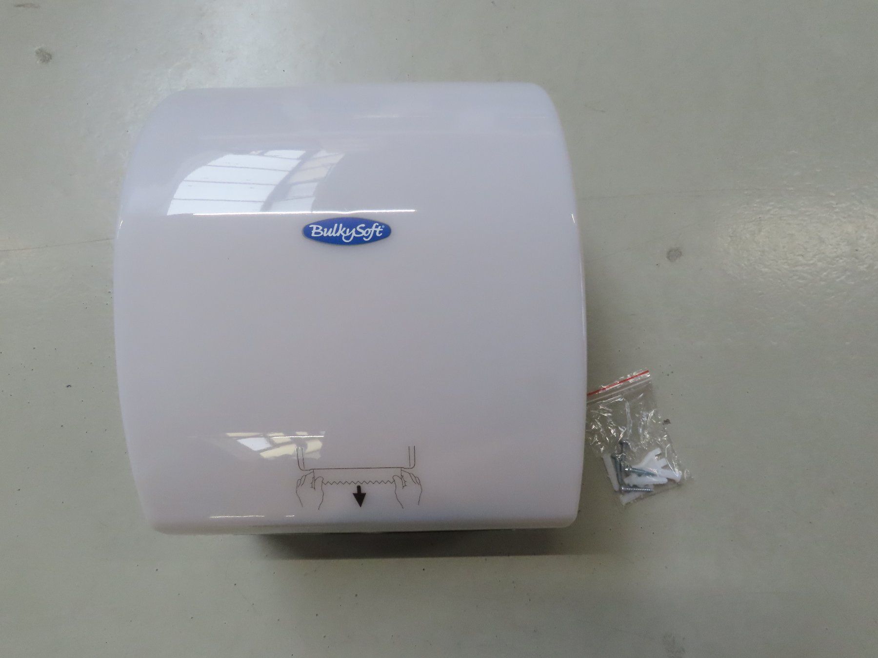 Portasciugamani: 2 Handtuchspender (Bulkysoft) – Usato da Alpnach-Dorf venduto da Hess-Automobile