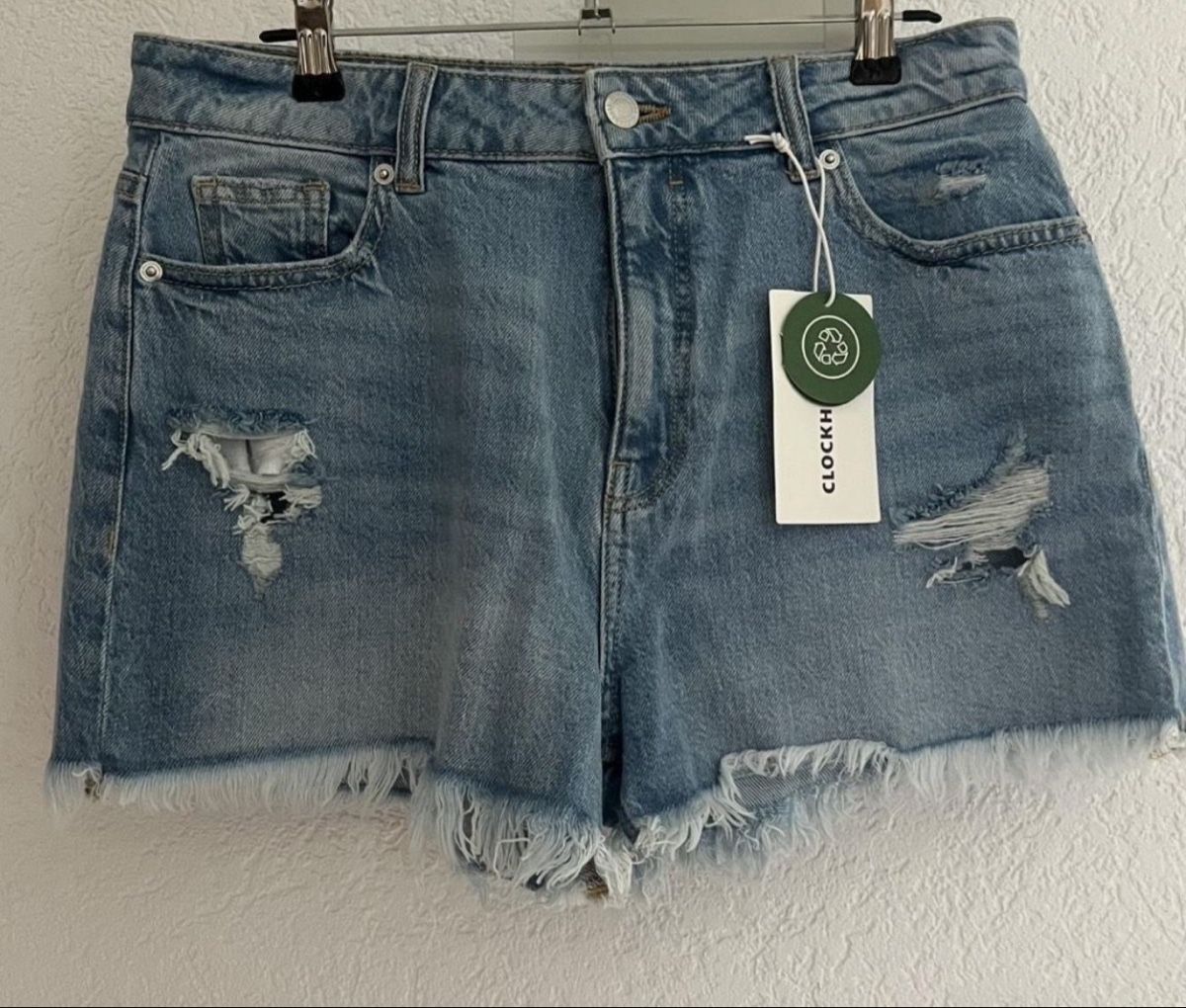 Jeans: Jeansshorts, Neu – Neu und originalverpackt aus Tennwil von Zaylaaa
