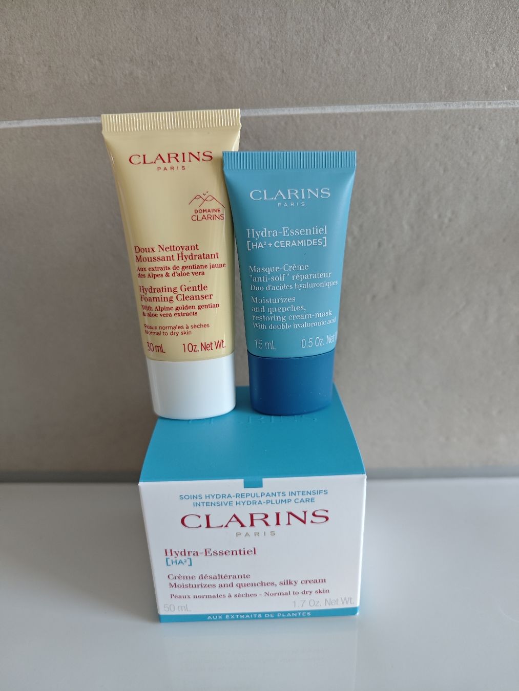 Clarins Gesichtspflege: Clarins Hydra-Essentiel Set 3-teilig NEU – Neu und originalverpackt aus Zürich von pre_t7fd 3