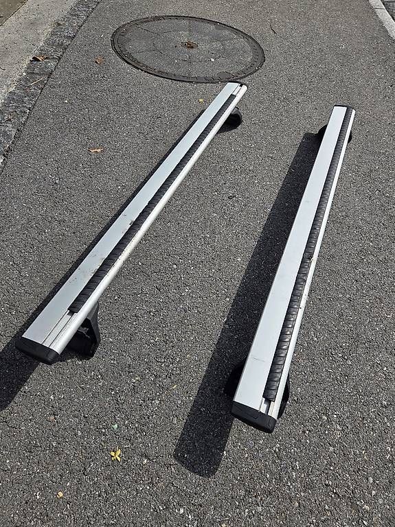 Thule Portapacchi: Thule Wingbar Dachträger inkl. Rapid System 753 – Usato da Ennetbaden venduto da froelix