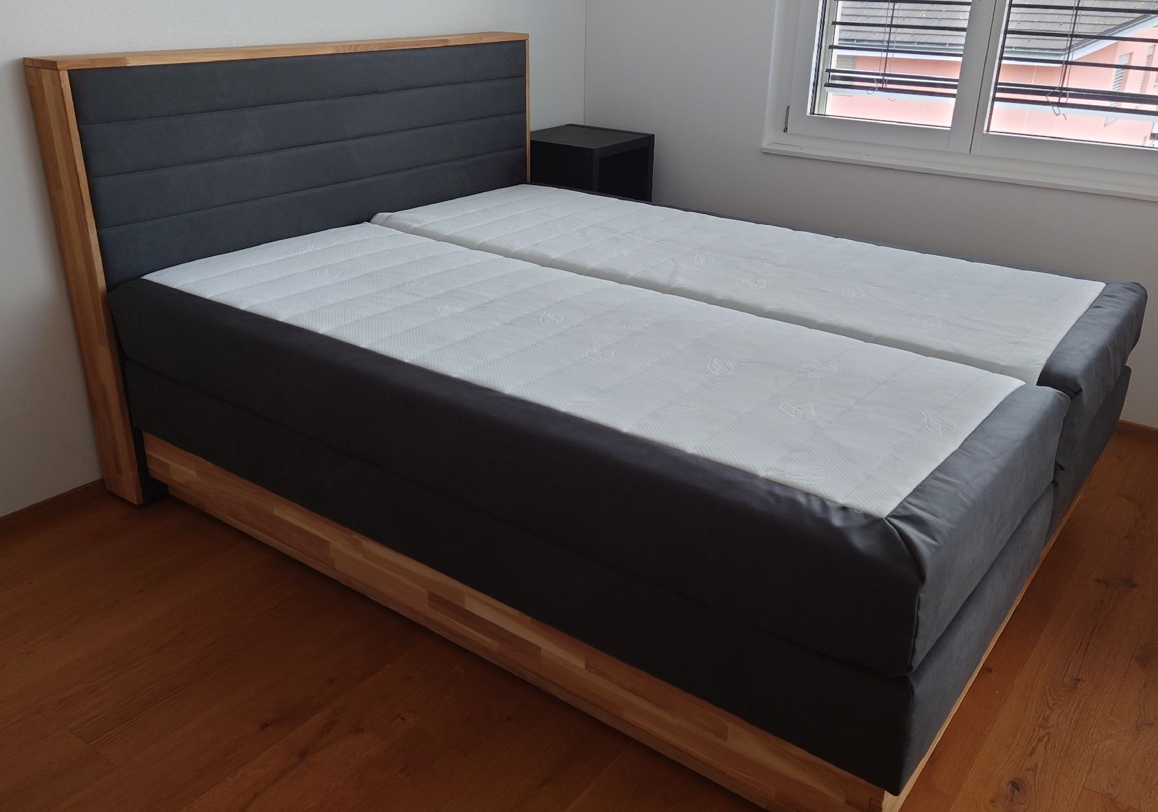 Letti: Boxspringbett Echtholz 160 x 200 cm – Nuovo (secondo la descrizione) da Hohenrain venduto da micaella82