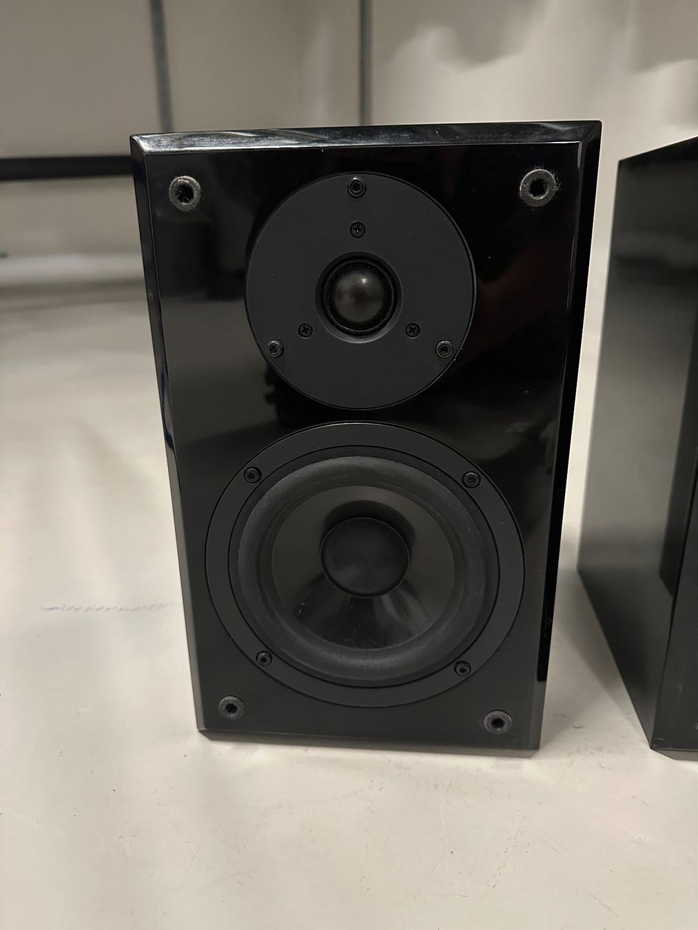 Yamaha Casse acustiche: Speaker Yamaha NX-E400 (2 Stück) – Usato da Bern venduto da andreas.ba 1