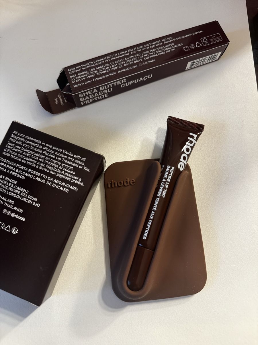 Rhode Cover & Protezioni schermo: Rhode Lip Tint & Snap-On Lip Case – Nuovo e nell'imballaggio originale da Richterswil venduto da dil_vc79 2