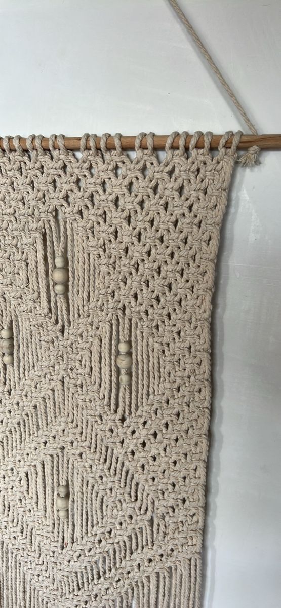 Alle Dekorationen: Macramé wall hanging with beads – Gebraucht aus Oberägeri von Theonose74 1