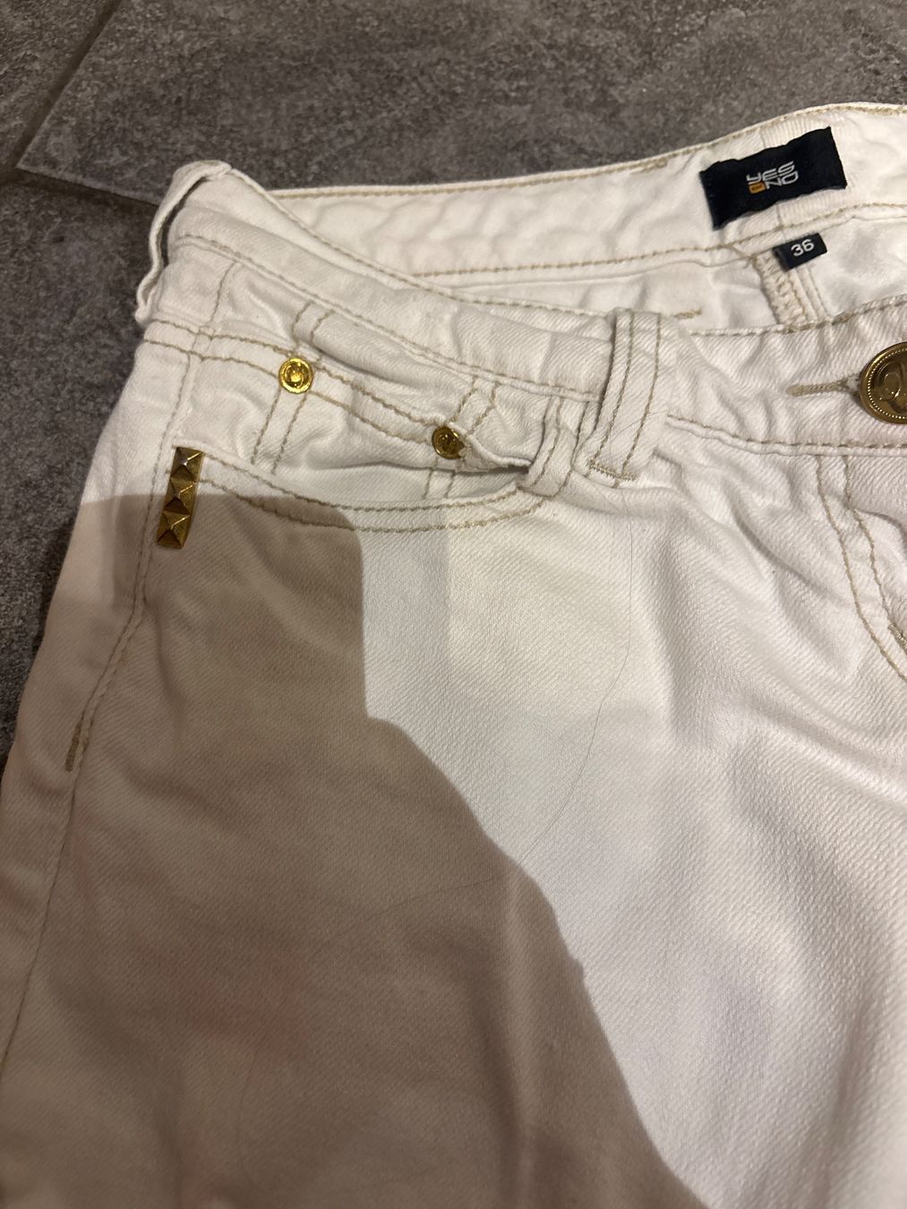 Jeans: Weisse Damenenjeans Gr. 38 – Gebraucht aus Andwil SG von schmei 2
