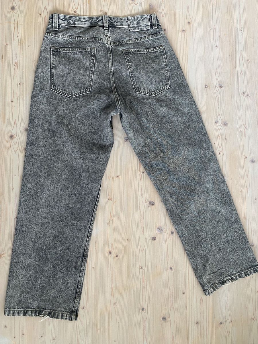 Zara Jeans: Jeans gris Zara, taille 40 – Usato da Delémont venduto da noe_2dvd 1