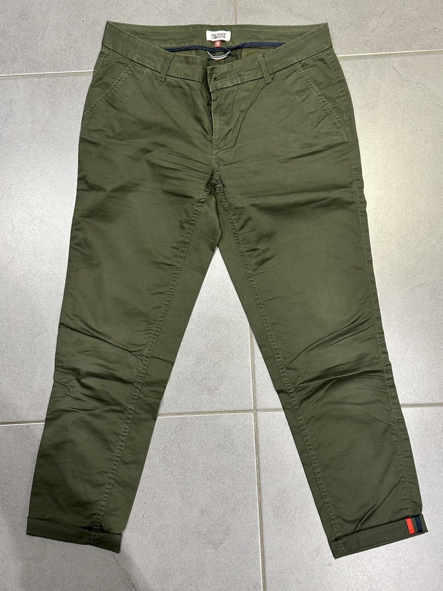 Tommy Hilfiger Pantaloni: Pantalon Tommy Hilfiger T38 – Usato da Enney venduto da pet_qd9b