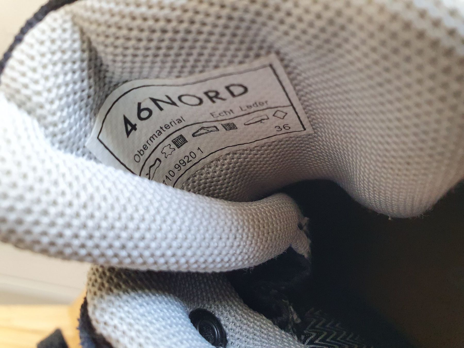 46 Nord Schuhe für Jungen: Gr.36 Wanderschuhe Kinder / 46 NORD – Gebraucht aus Neunkirch von M.Costa1 5