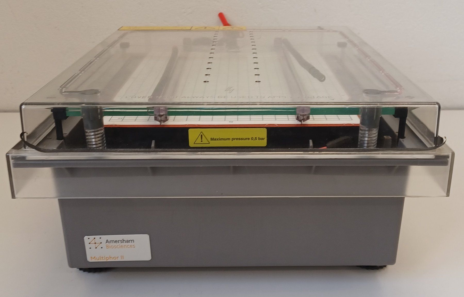 Accessori da laboratorio: Amersham Biosciences Multiphor II Electrophoreses Chamber – Usato da Niederdorf venduto da LeptonAG_Labor 1