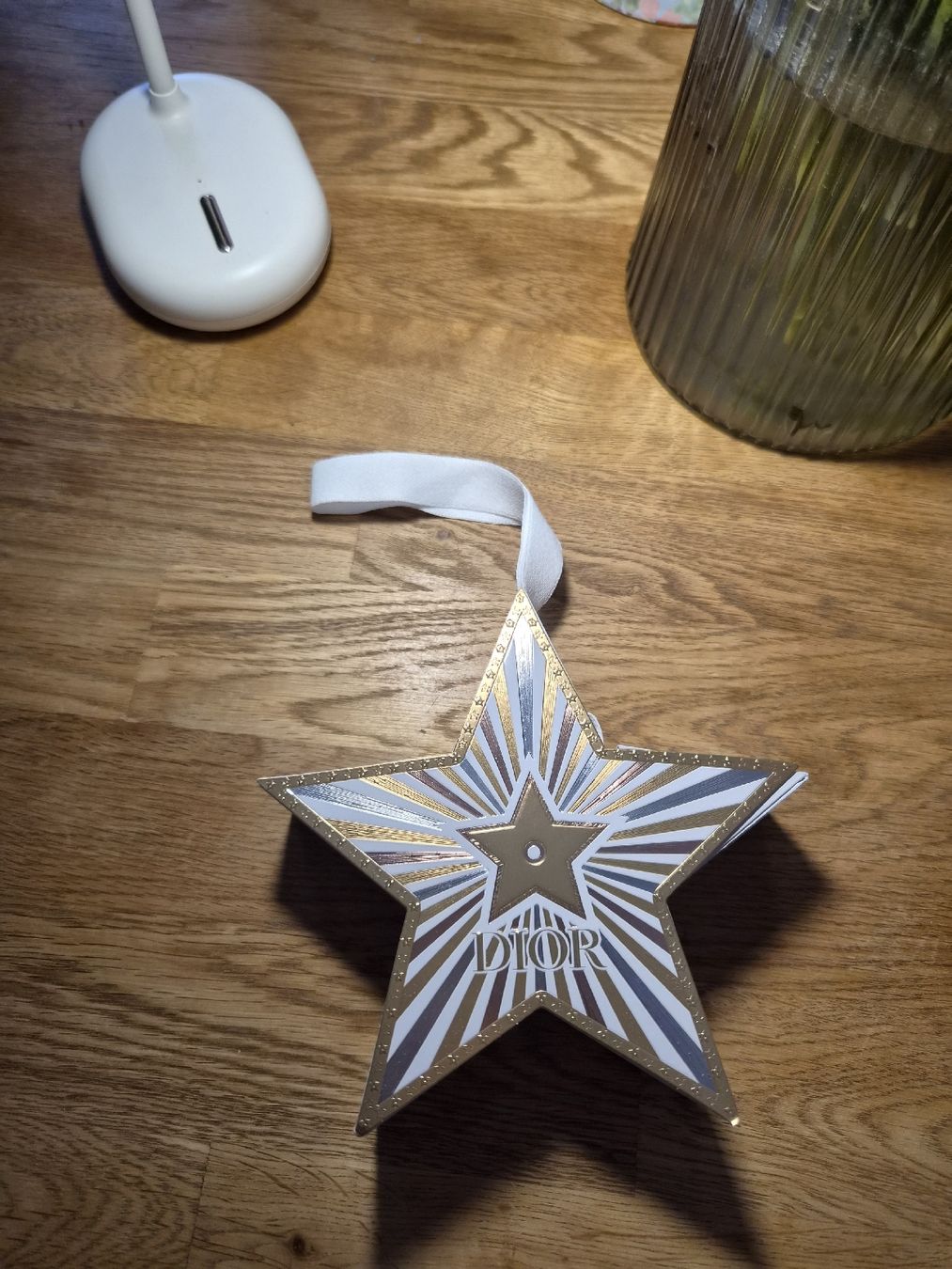 Tutte le decorazioni: ⭐ Dior Weihnachtsstern / Dior Dekoration – Nuovo e nell'imballaggio originale da Thun venduto da inuyasha93 1