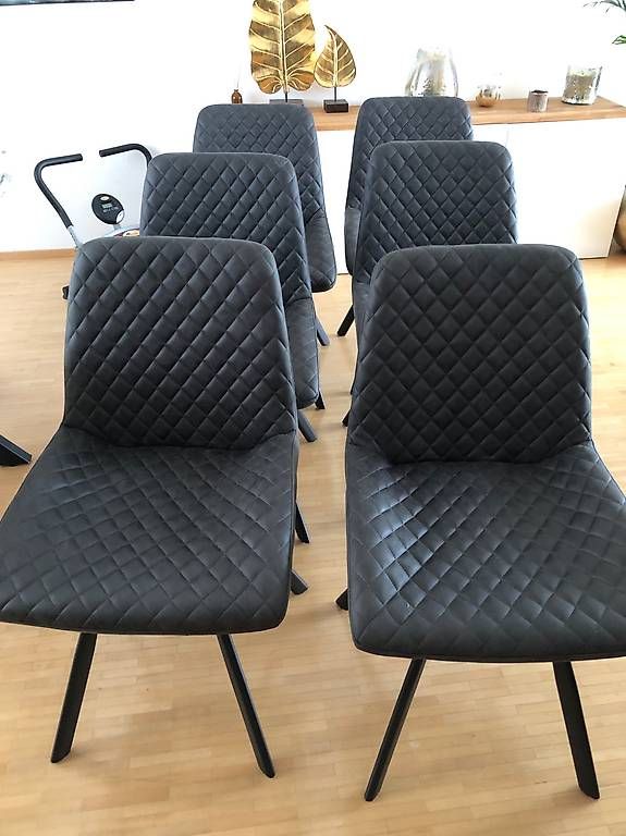 Sedie: 6 bequeme Stühle aus Microfaser  – Usato da Buchs Ag venduto da rock23